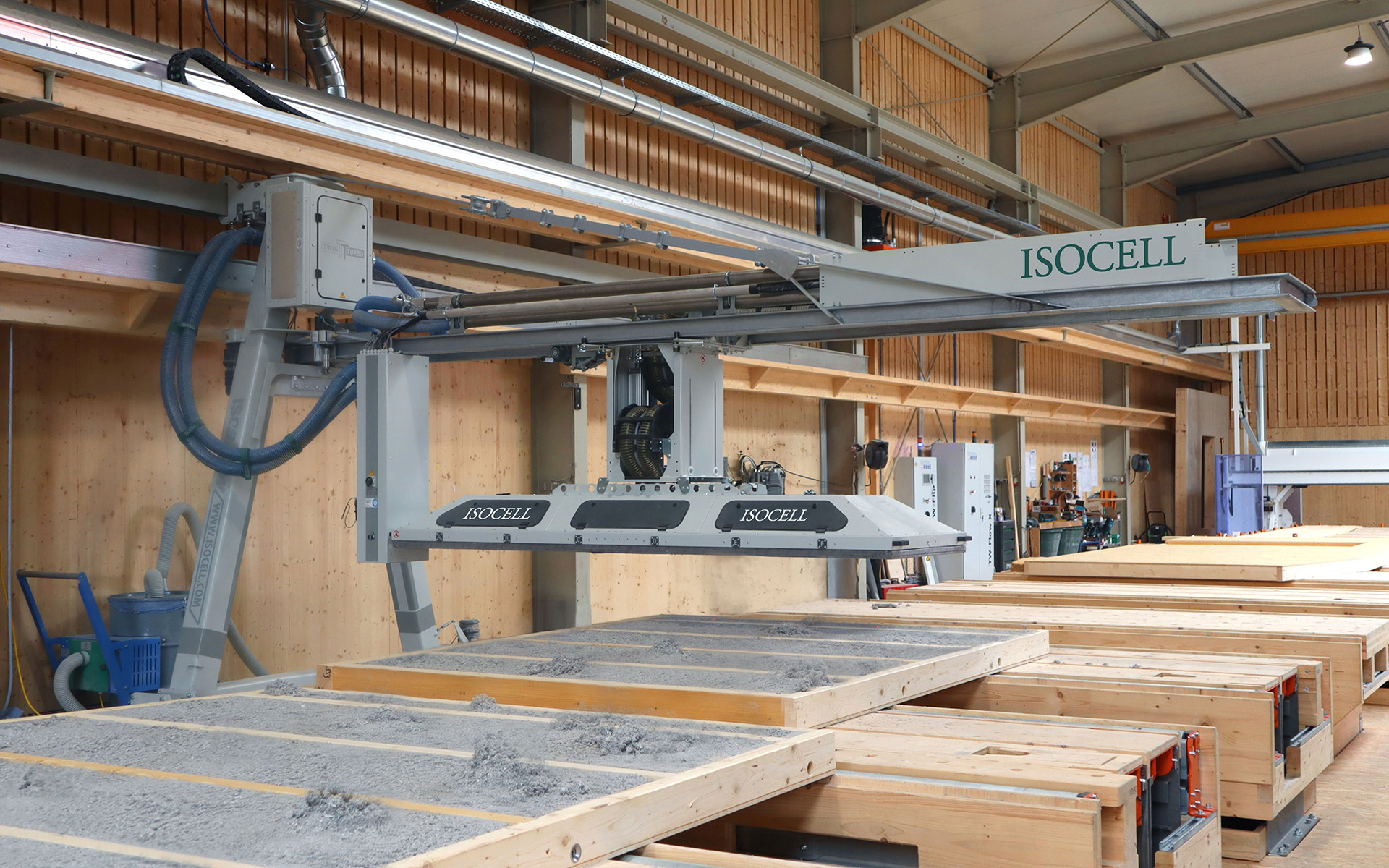 ISOCELL GmbH & Co KG Header